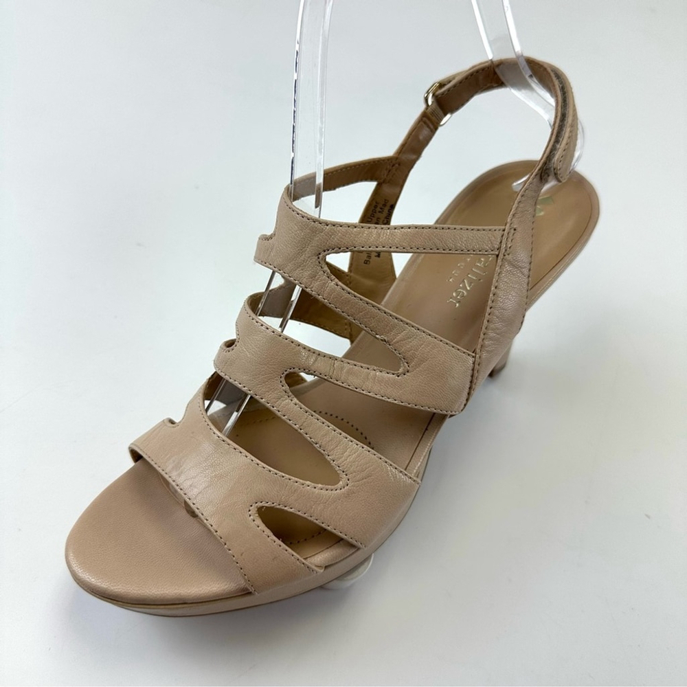 Naturalizer Pressley neutral bone cutout leather platform sandal heels Size 7.5N